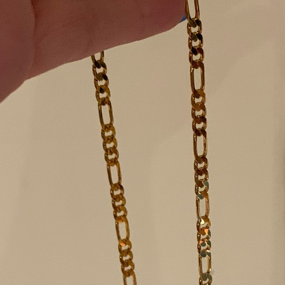 Costume jewelry gold link chain